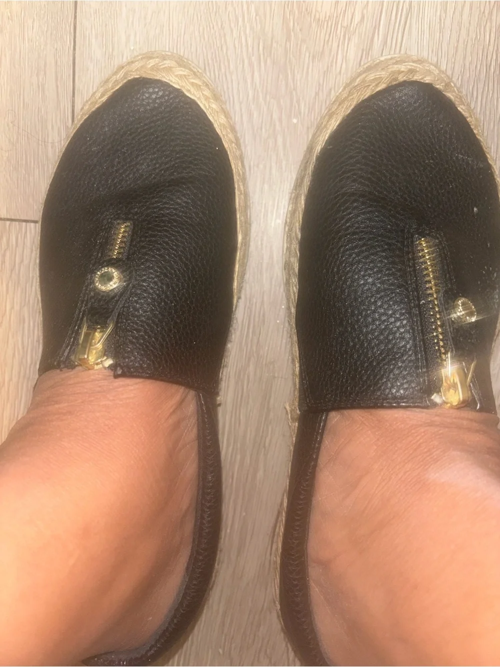 Source Unknown Black Espadrille Slip-Ons with Gold Trim - Picture 3 of 5